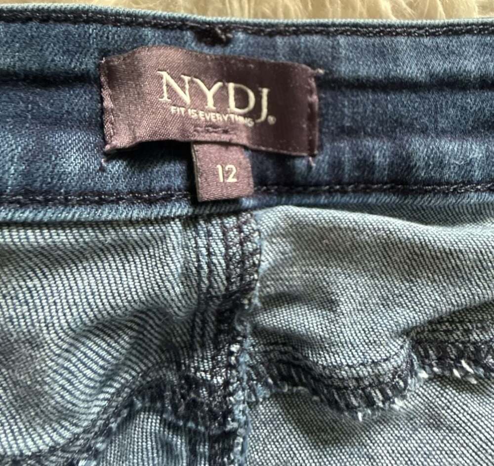 NYDJ Marilyn Straight Lift Tuck Denim Jeans - Picture 2 of 5